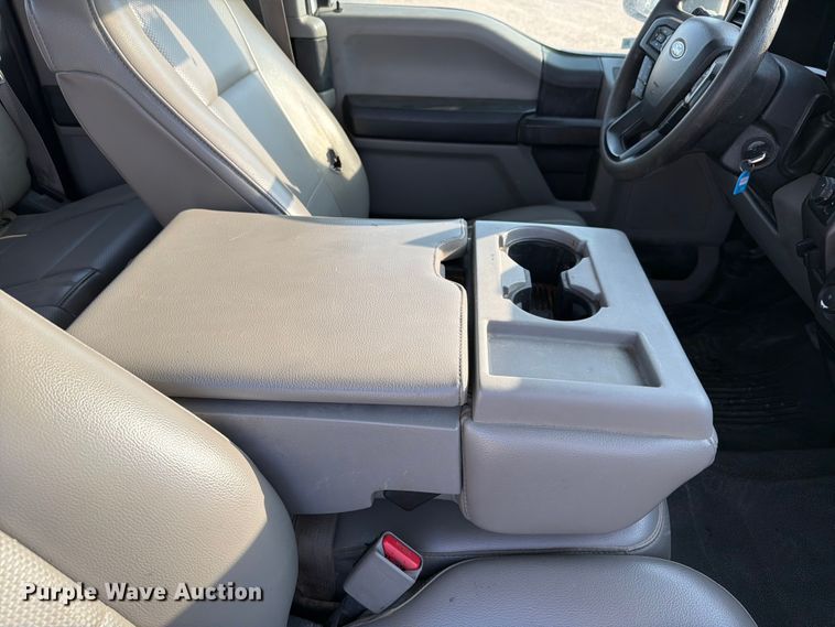 image for item EW8660 2017 Ford F250 XL Ext. Cab pickup truck