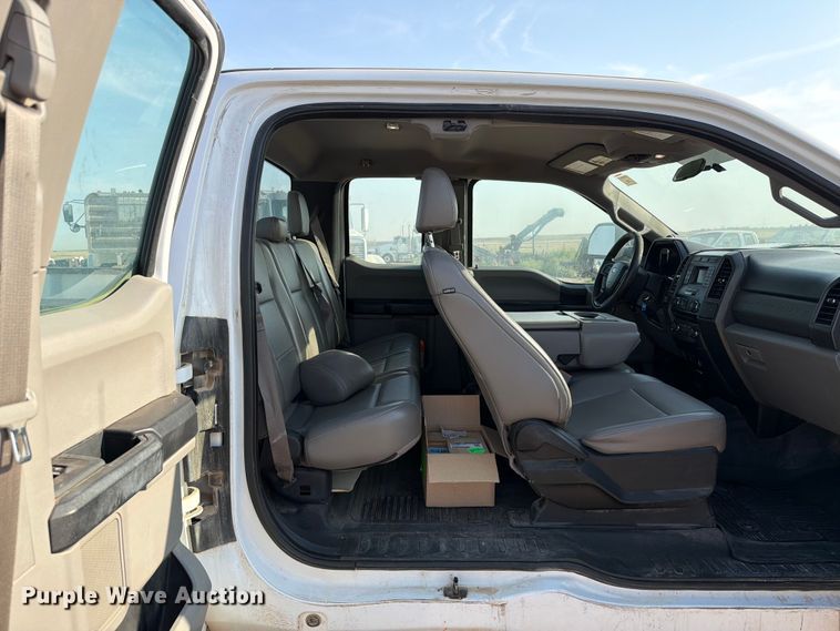 image for item EW8660 2017 Ford F250 XL Ext. Cab pickup truck