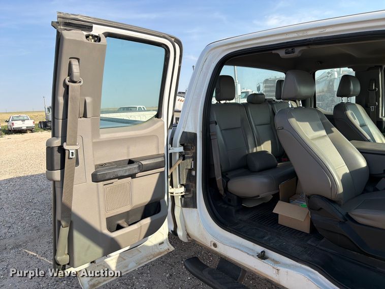image for item EW8660 2017 Ford F250 XL Ext. Cab pickup truck