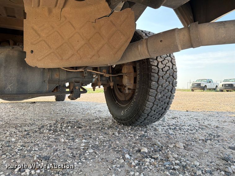 image for item EW8660 2017 Ford F250 XL Ext. Cab pickup truck
