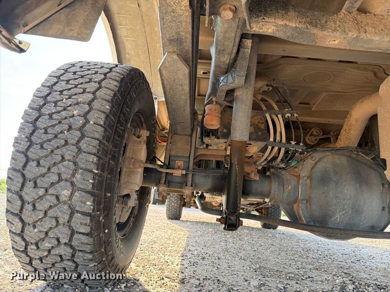 image for item EW8660 2017 Ford F250 XL Ext. Cab pickup truck