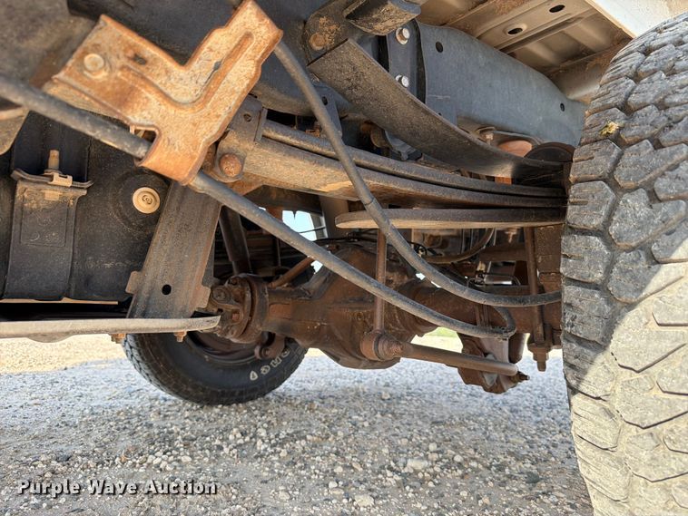 image for item EW8660 2017 Ford F250 XL Ext. Cab pickup truck