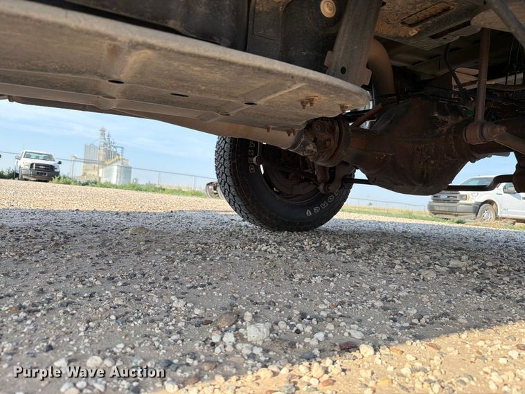 image for item EW8660 2017 Ford F250 XL Ext. Cab pickup truck