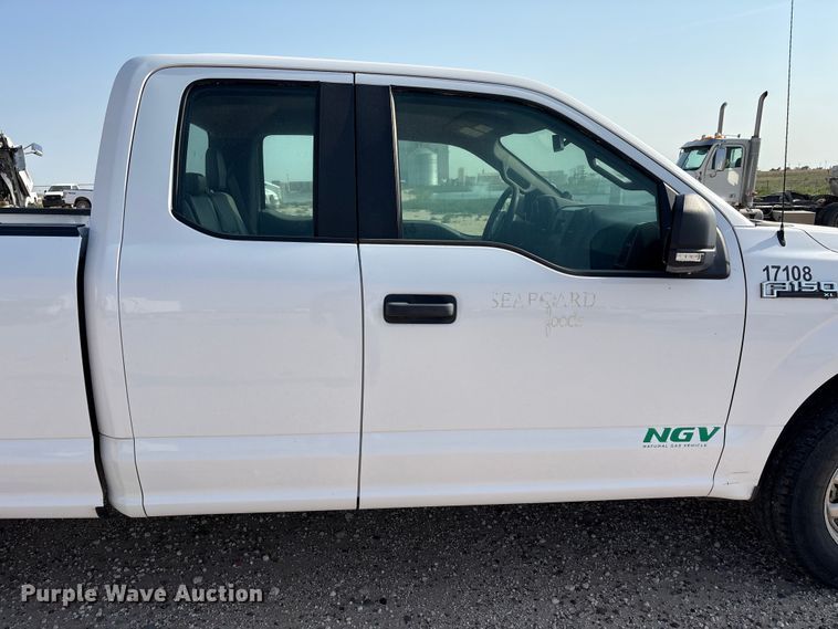 image for item EW8661 2017 Ford F150 XL Ext. Cab pickup truck