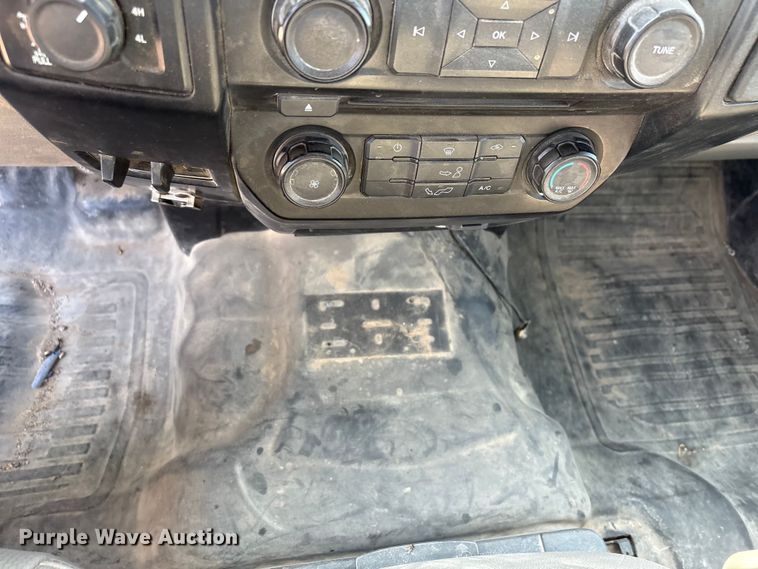 image for item EW8662 2015 Ford F150 XL Ext. Cab pickup truck