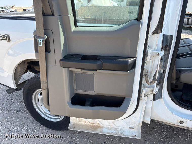 image for item EW8664 2017 Ford F150 XL Ext. Cab pickup truck