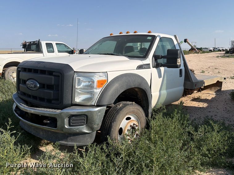 image for item EW8666 2015 Ford F550 Super Duty XL flatbed truck