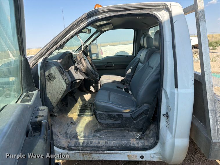 image for item EW8666 2015 Ford F550 Super Duty XL flatbed truck