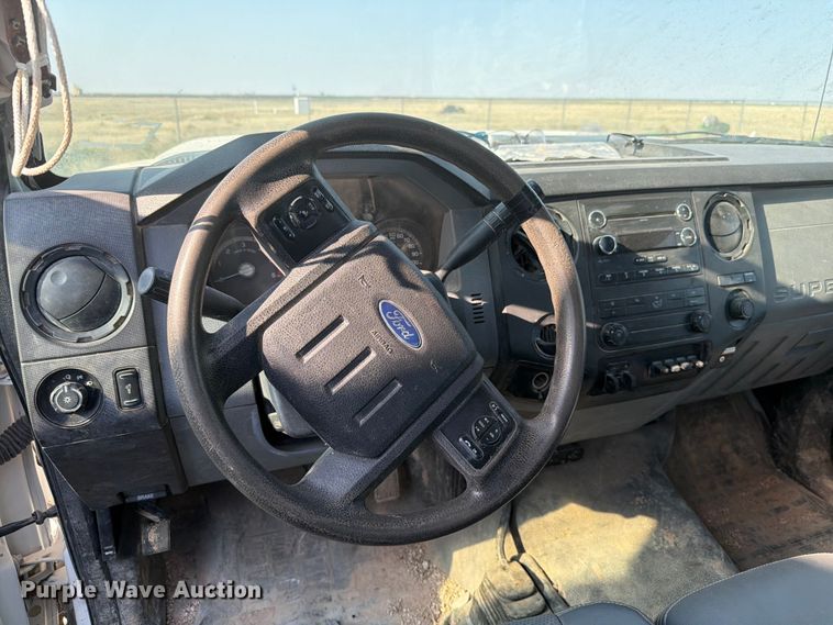 image for item EW8666 2015 Ford F550 Super Duty XL flatbed truck