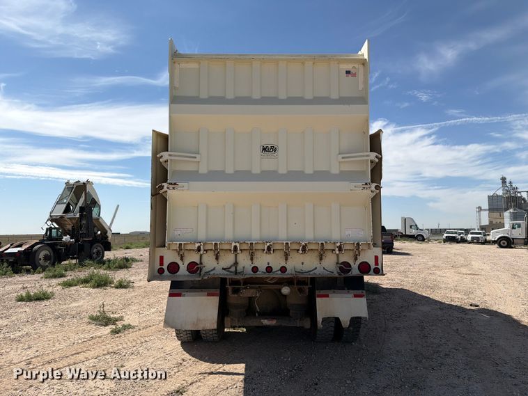 image for item EW8668 2020 Autocar Xpeditor refuse truck