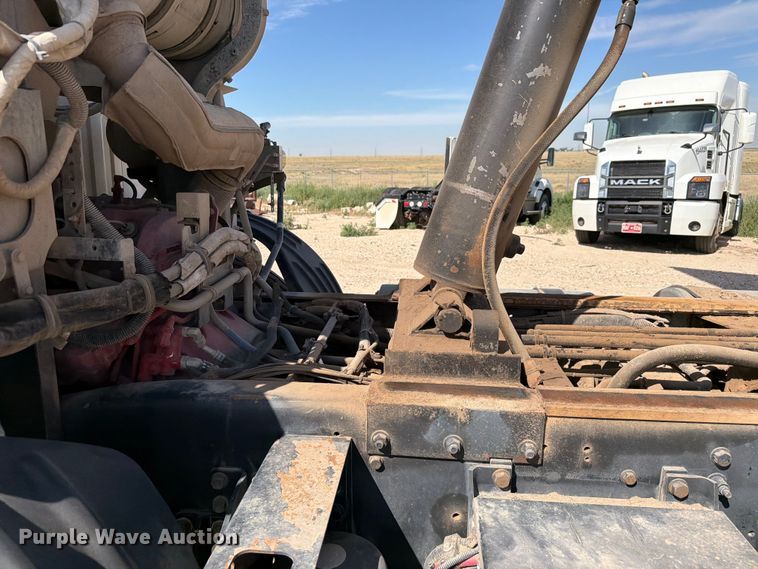 image for item EW8668 2020 Autocar Xpeditor refuse truck