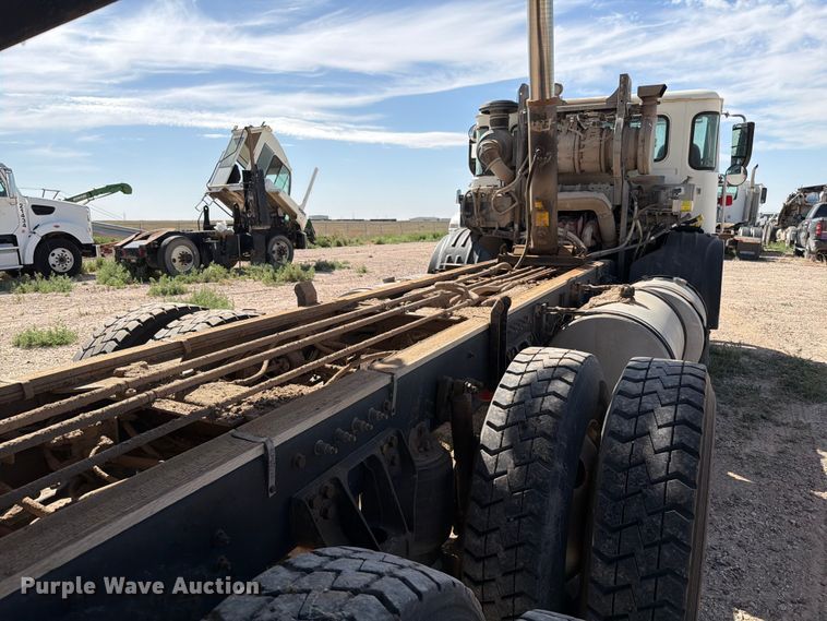 image for item EW8668 2020 Autocar Xpeditor refuse truck