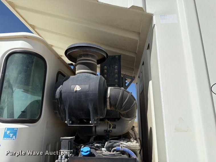 image for item EW8668 2020 Autocar Xpeditor refuse truck