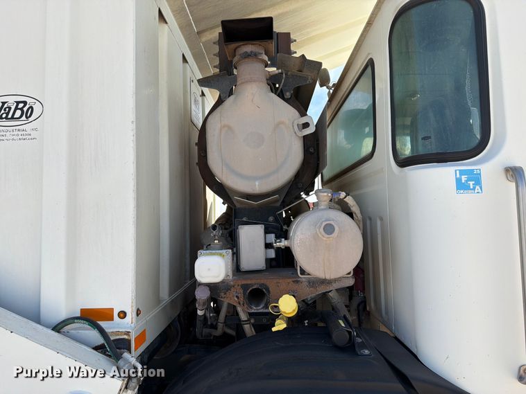 image for item EW8668 2020 Autocar Xpeditor refuse truck