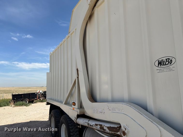 image for item EW8668 2020 Autocar Xpeditor refuse truck