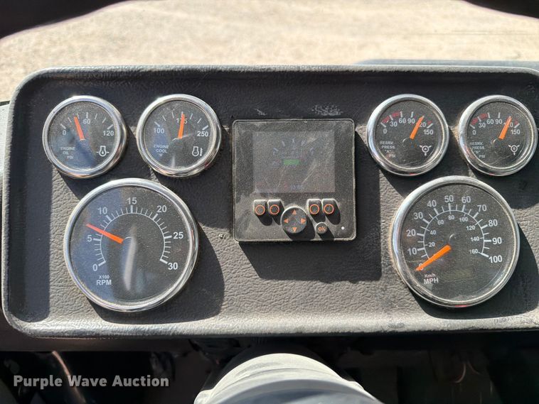 image for item EW8668 2020 Autocar Xpeditor refuse truck