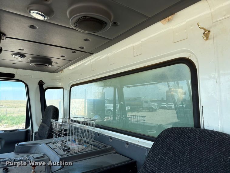 image for item EW8668 2020 Autocar Xpeditor refuse truck