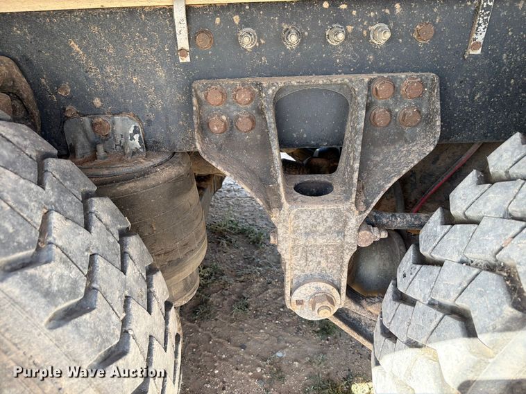image for item EW8668 2020 Autocar Xpeditor refuse truck