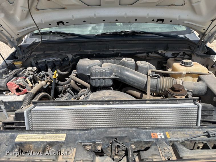 image for item EW8671 2016 Ford F350 Super Duty flatbed pickup truck