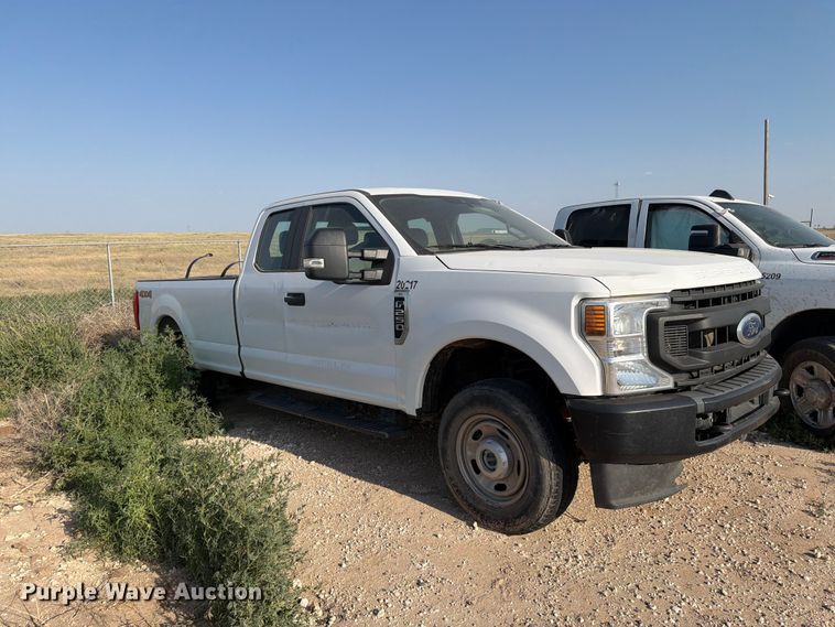 image for item EW8672 2020 Ford F250 Super Duty Ext. Cab pickup truck