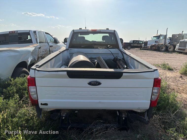 image for item EW8672 2020 Ford F250 Super Duty Ext. Cab pickup truck