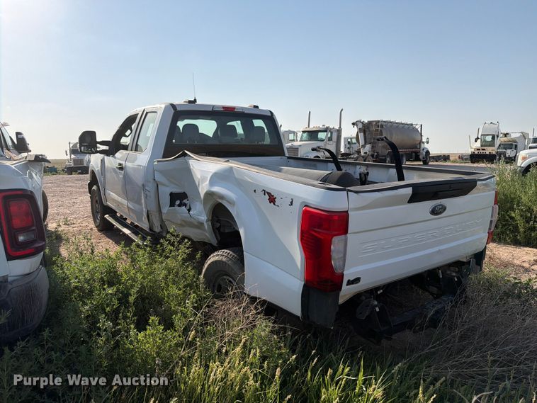 image for item EW8672 2020 Ford F250 Super Duty Ext. Cab pickup truck