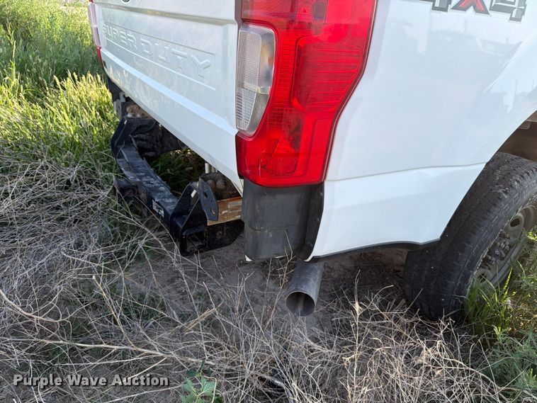 image for item EW8672 2020 Ford F250 Super Duty Ext. Cab pickup truck