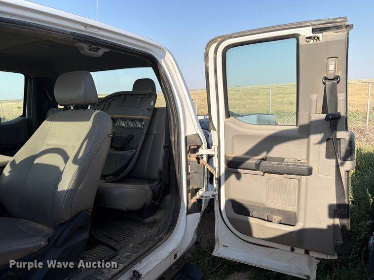 image for item EW8672 2020 Ford F250 Super Duty Ext. Cab pickup truck