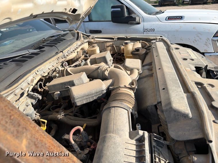 image for item EW8672 2020 Ford F250 Super Duty Ext. Cab pickup truck