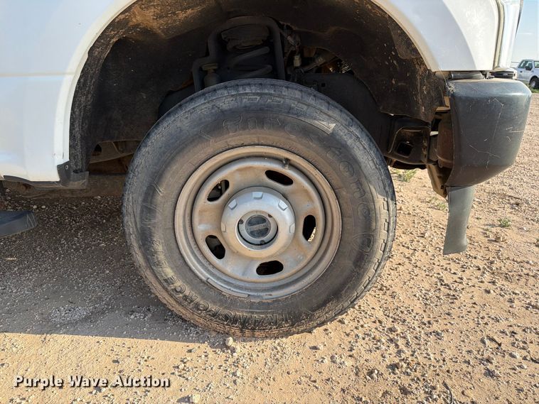 image for item EW8672 2020 Ford F250 Super Duty Ext. Cab pickup truck