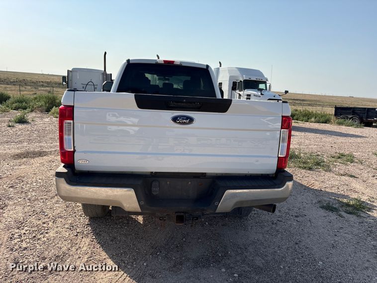 image for item EW8673 2017 Ford F250 Super Duty Ext. Cab pickup truck