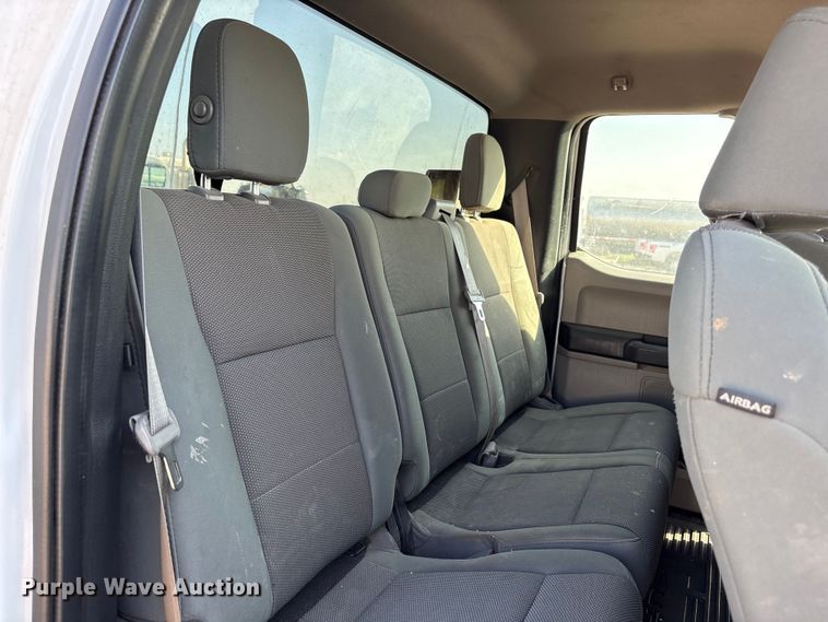 image for item EW8673 2017 Ford F250 Super Duty Ext. Cab pickup truck