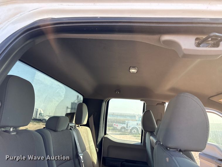 image for item EW8673 2017 Ford F250 Super Duty Ext. Cab pickup truck