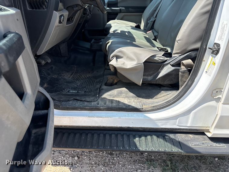 image for item EW8674 2017 Ford F150 Crew Cab pickup truck