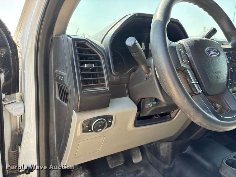 image for item EW8674 2017 Ford F150 Crew Cab pickup truck