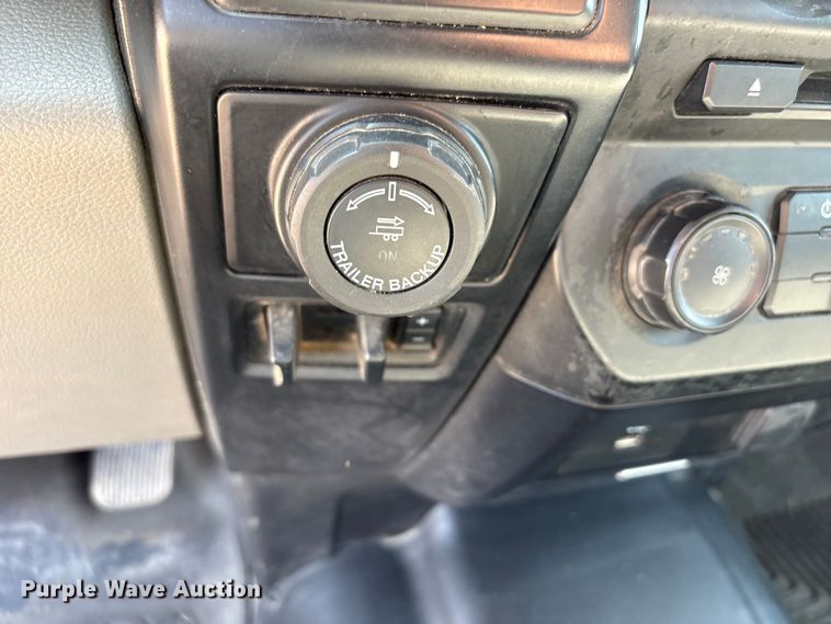 image for item EW8674 2017 Ford F150 Crew Cab pickup truck