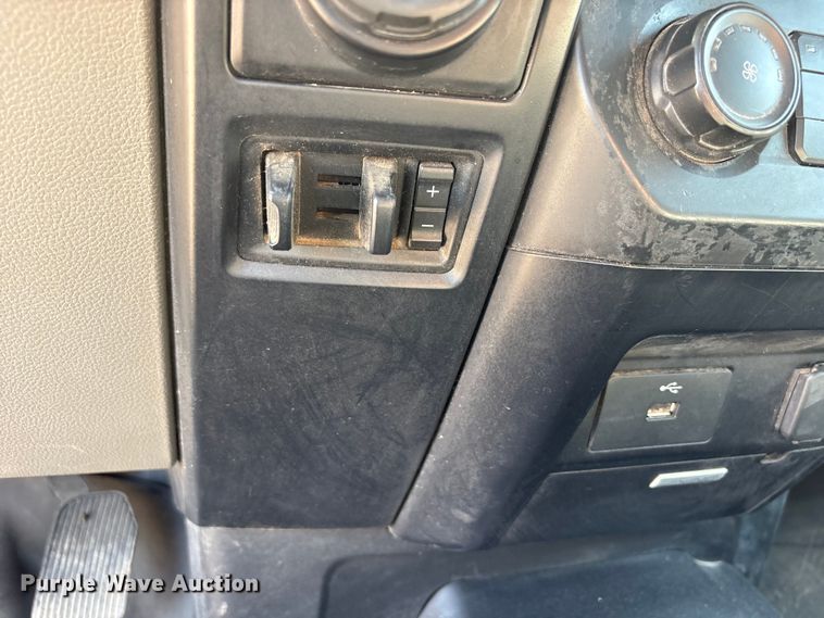image for item EW8674 2017 Ford F150 Crew Cab pickup truck