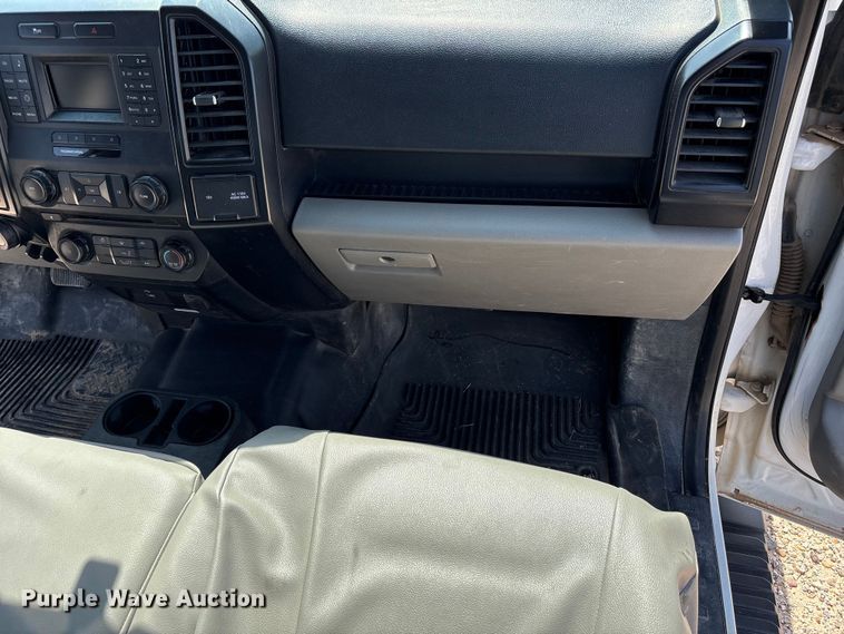 image for item EW8674 2017 Ford F150 Crew Cab pickup truck