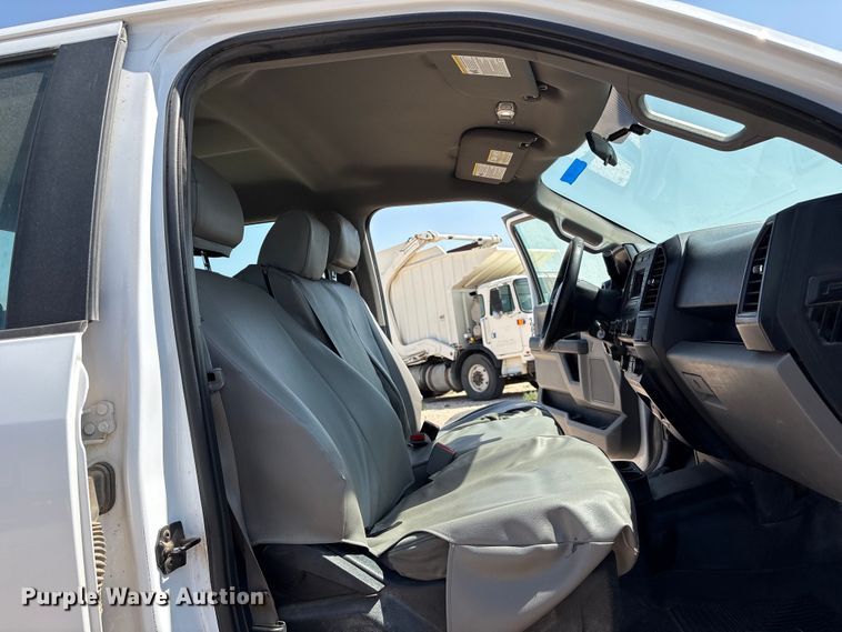 image for item EW8674 2017 Ford F150 Crew Cab pickup truck