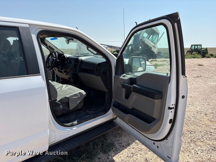 image for item EW8674 2017 Ford F150 Crew Cab pickup truck