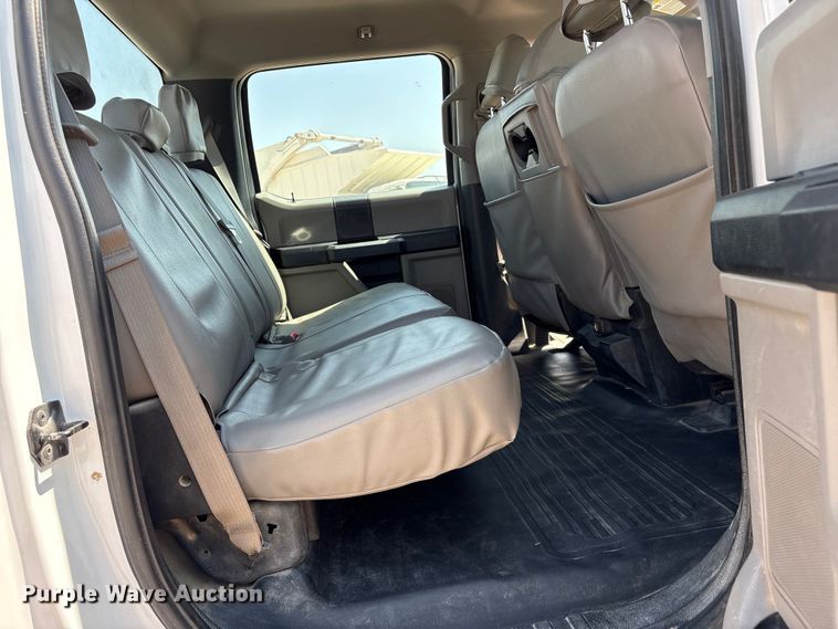 image for item EW8674 2017 Ford F150 Crew Cab pickup truck