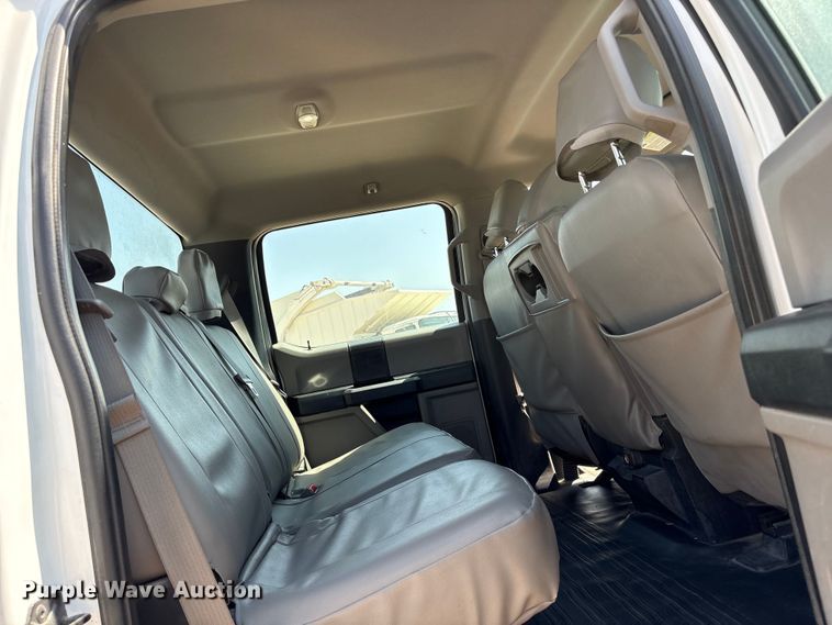image for item EW8674 2017 Ford F150 Crew Cab pickup truck