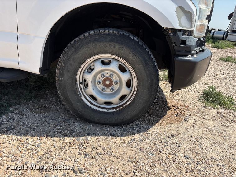 image for item EW8674 2017 Ford F150 Crew Cab pickup truck