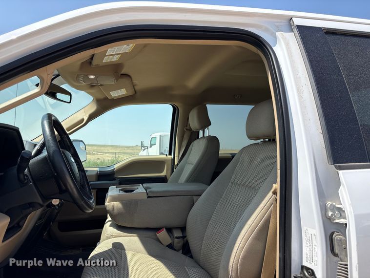 image for item EW8675 2016 Ford F150 Crew Cab pickup truck
