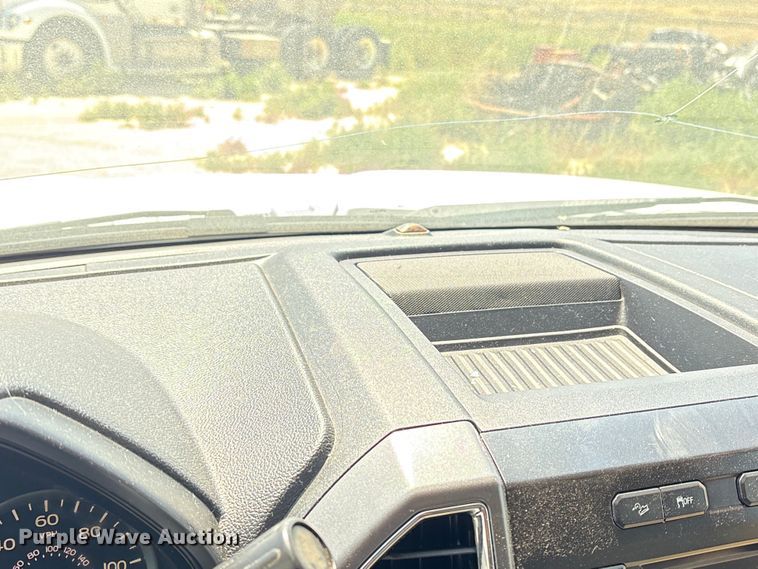 image for item EW8675 2016 Ford F150 Crew Cab pickup truck