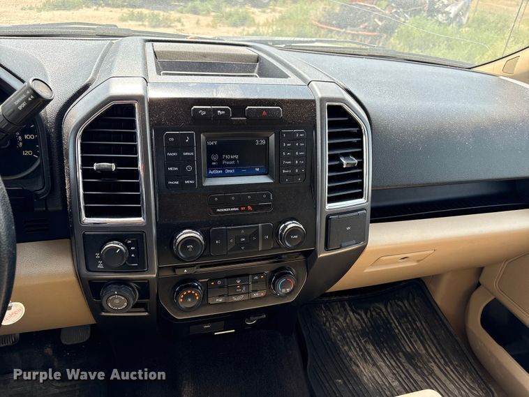 image for item EW8675 2016 Ford F150 Crew Cab pickup truck