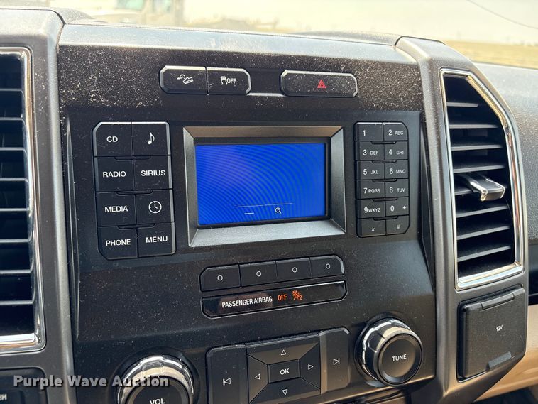 image for item EW8675 2016 Ford F150 Crew Cab pickup truck