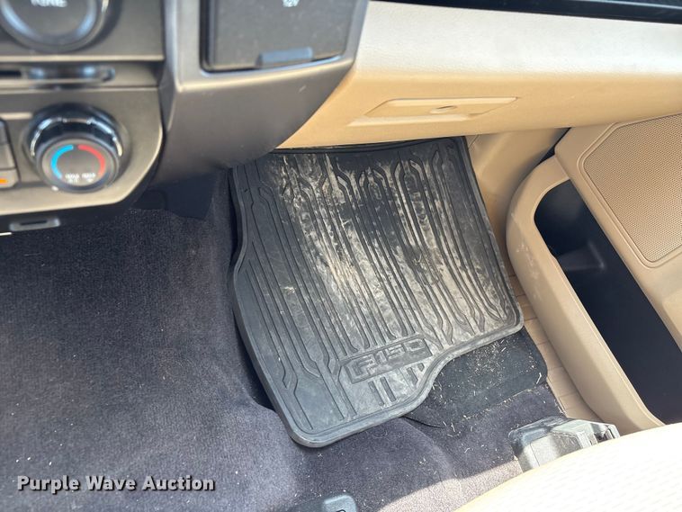 image for item EW8675 2016 Ford F150 Crew Cab pickup truck