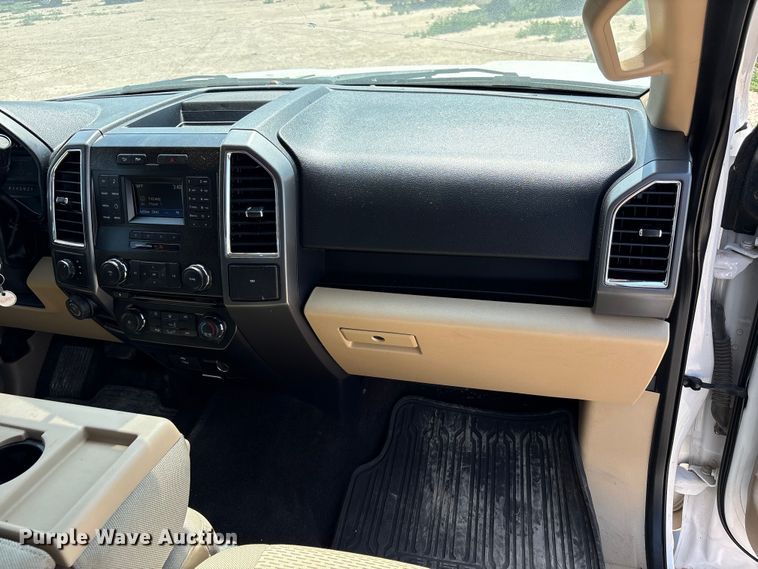 image for item EW8675 2016 Ford F150 Crew Cab pickup truck