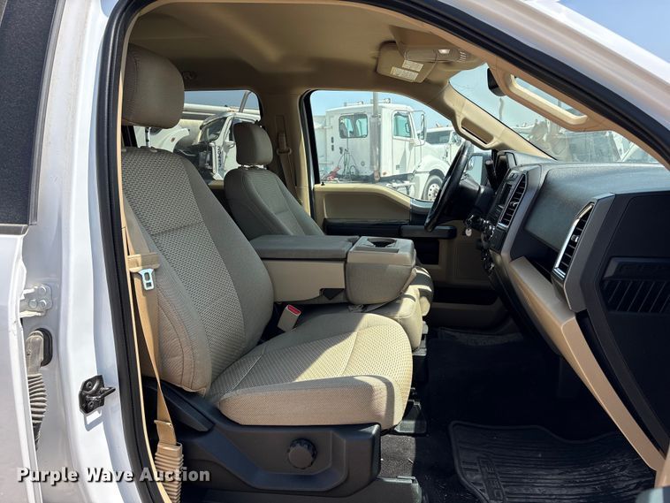image for item EW8675 2016 Ford F150 Crew Cab pickup truck